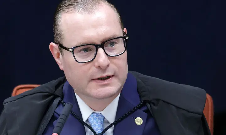 Zanin nega liminar para obrigar Senado a instalar CPI sobre Master