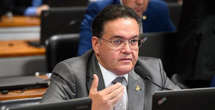 Reforma tributária deve ser votada até a metade de 2021, afirma presidente da comissão mista