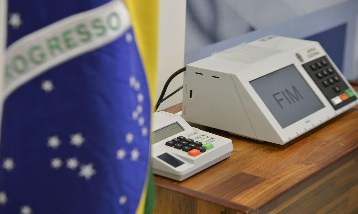 TSE prevê compra de 176 mil urnas eletrônicas para eleições de 2022