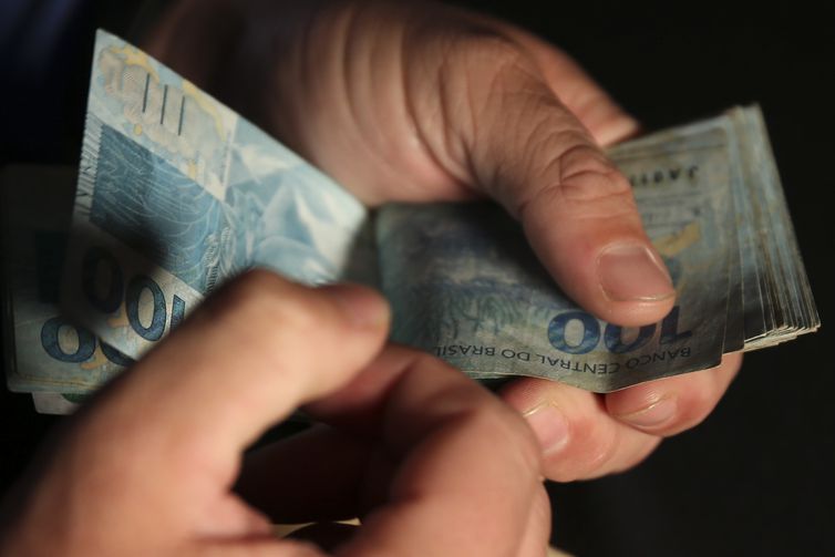 Caixa paga Auxílio Brasil a beneficiários com NIS final zero