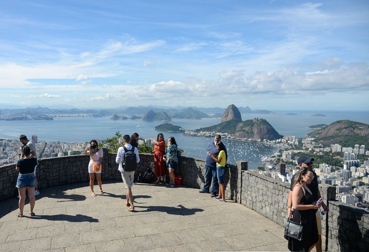 Covid-19: Brasil tem 41 mil novos casos e 160 mortes em 24 horas