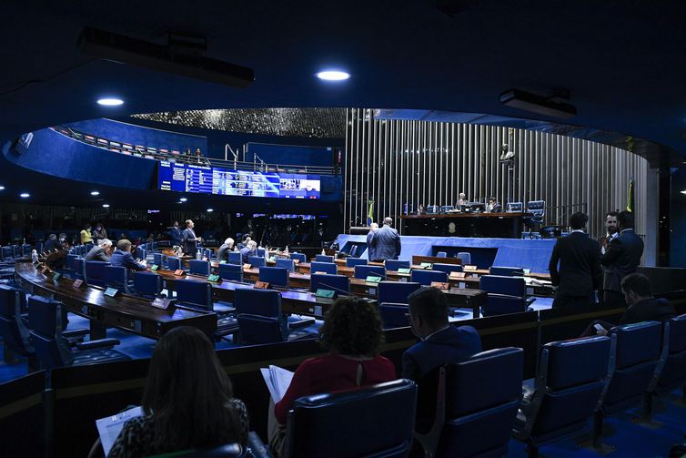 Senado aprova aumento de gastos com publicidade de governos