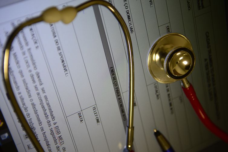Beneficiários de planos médico-hospitalares aumentam 3,18%, em abril