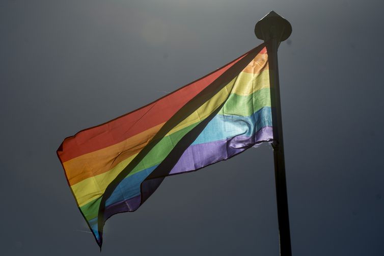 Parada do Orgulho LGBT+: gasto médio do turista aumentou 15% em 2022