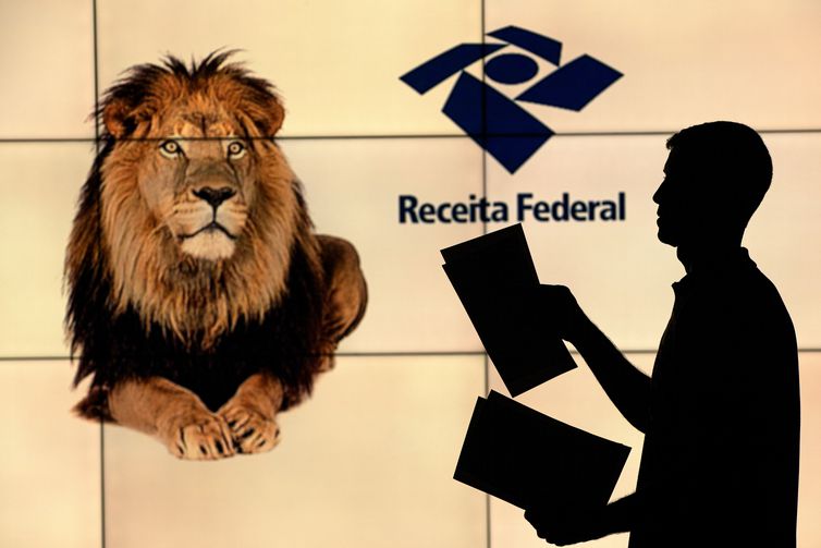Receita abre consulta ao primeiro lote de restituição do IR 2023