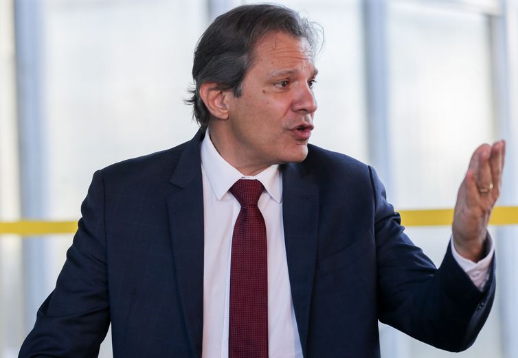 Câmara deve respeitar acordo firmado com OAB sobre Carf, diz Haddad 