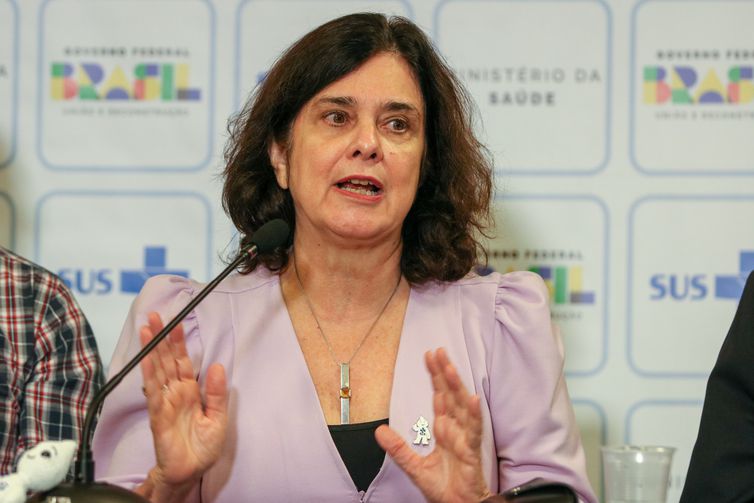 Governo anuncia atualização da vacina contra pólio a partir de 2024 