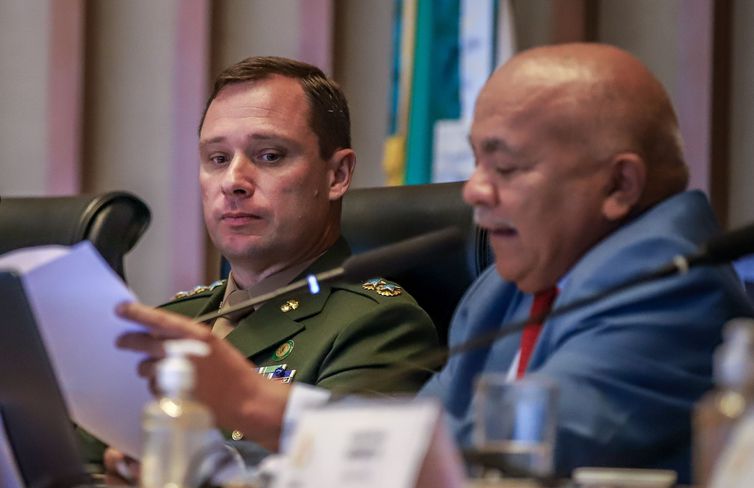 Envolvido até os dentes, diz Lula sobre Bolsonaro e tentativa de golpe