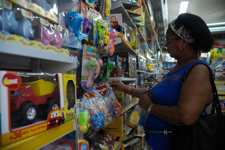 Brinquedos mostram variação de preço  de até 251% em lojas virtuais