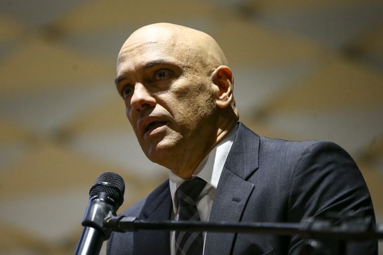 Alexandre de Moraes diz que Supremo não é composto por 