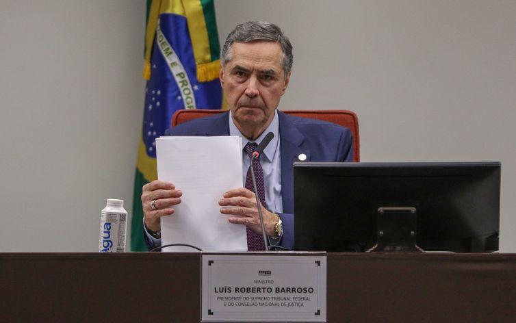 Barroso defende política de cotas nas universidades