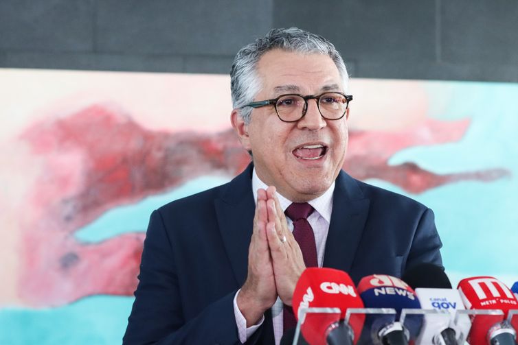 Relatório final da LDO deve ser apresentado terça-feira 