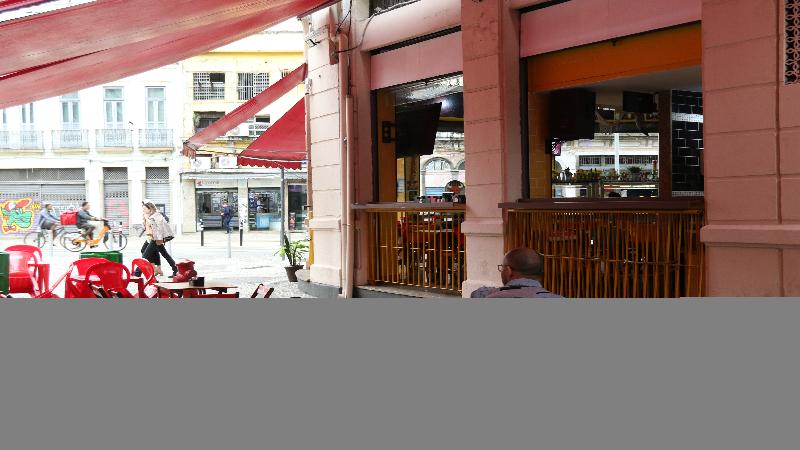 Mais da metade dos bares e restaurantes opera sem lucro em novembro