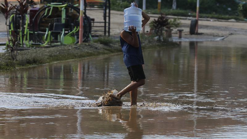Especialistas alertam sobre risco de doenças trazidas por chuva forte