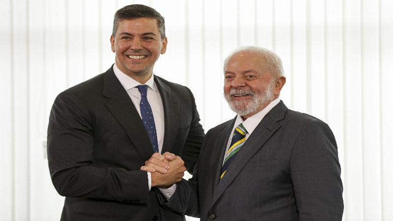 Lula se reúne com presidente do Paraguai e discute energia de Itaipu