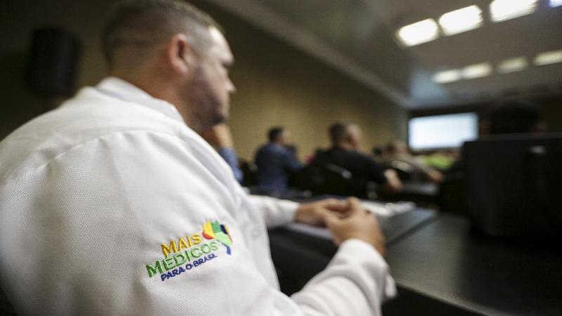 Número de profissionais que atuam no Mais Médicos aumenta 105% em 2023