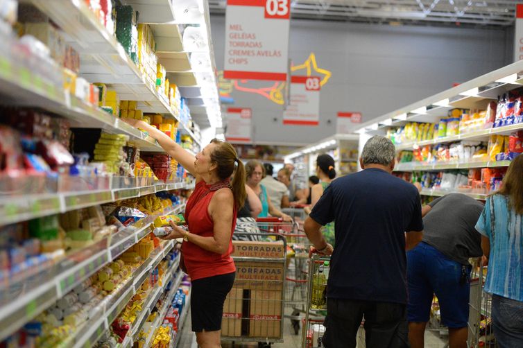 Consumo nos lares sobe 1,2% em janeiro
