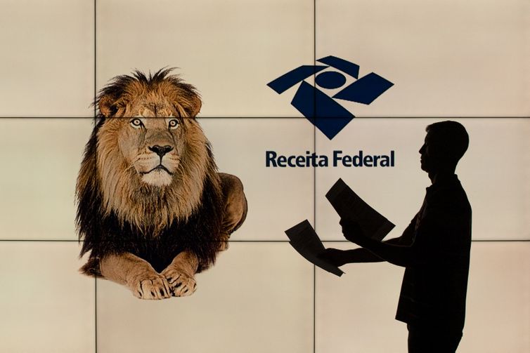 Empregadores têm o dia 29 para enviarem informe de rendimentos