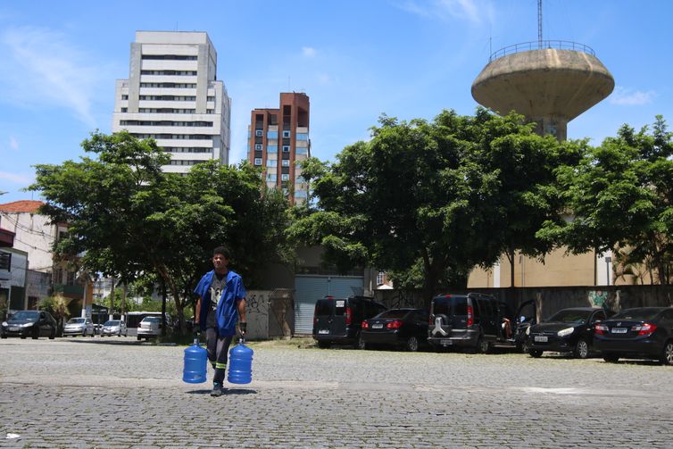 Governo de SP anuncia consulta pública para privatização da Sabesp
