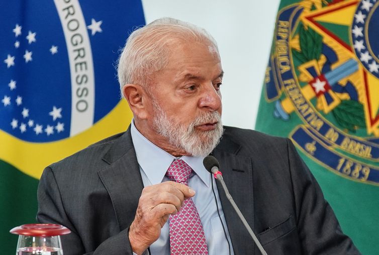 Lula deve abordar crise entre Guiana e Venezuela na viagem ao Caribe