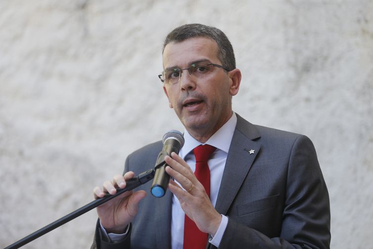 Delegado preso assumiu chefia da Polícia Civil na véspera do crime