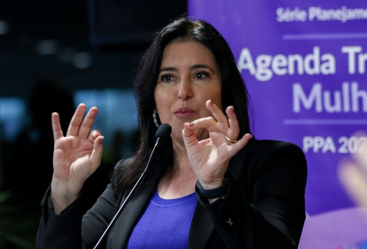 Governo firma parcerias com BID e CAF para capacitar mulheres gestoras
