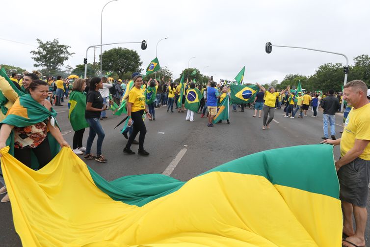 Moraes valida 21 acordos com investigados pelo 8 de janeiro 