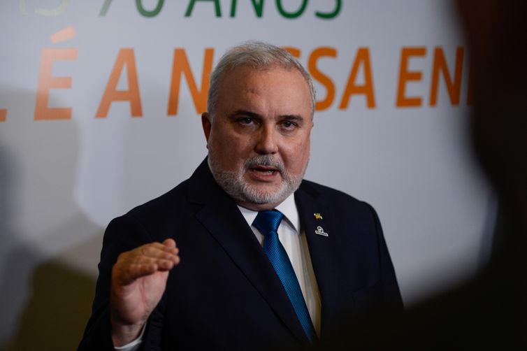 Petrobras fará transição energética de forma gradual, diz presidente