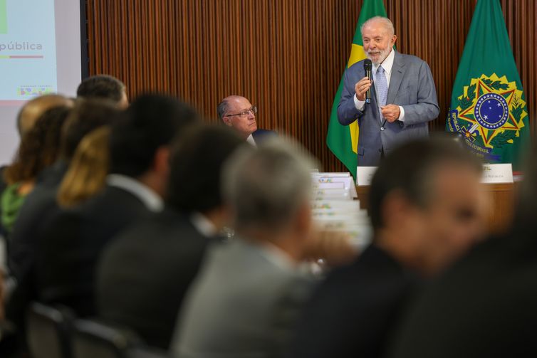 Presidente pede foco de ministros em programas já lançados