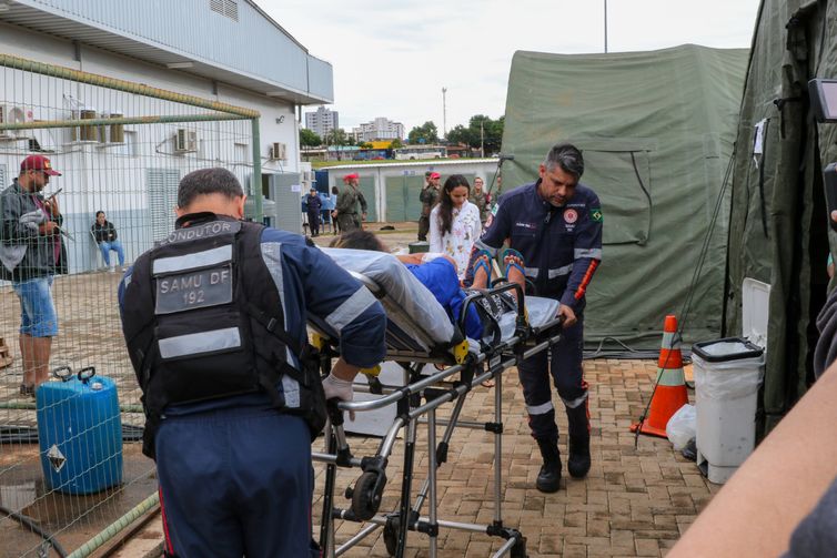 Profissionais de saúde se mobilizam para atender casos de dengue no DF