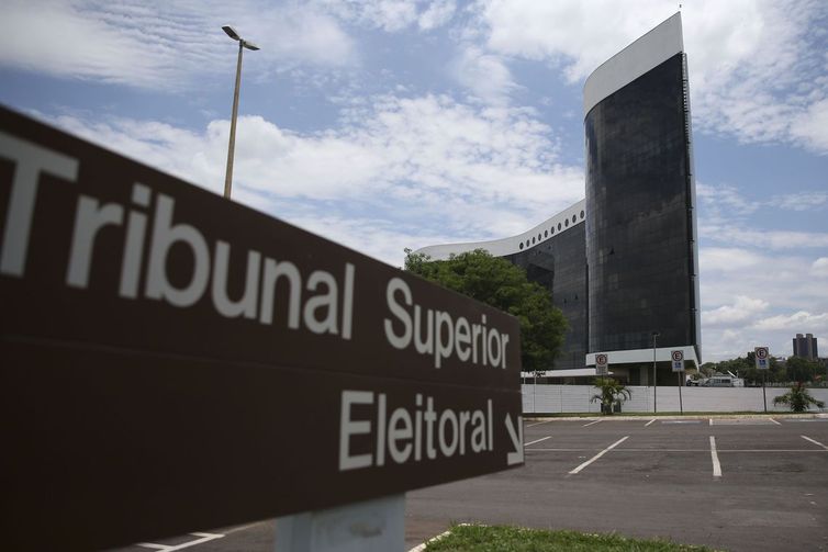 Eleitores de Analândia, interior de SP, escolhem prefeito no domingo