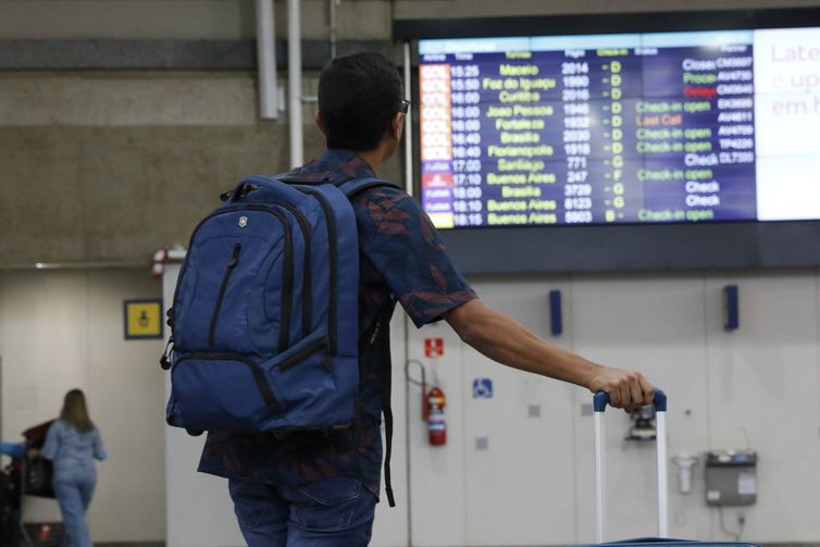 STF suspende ações de indenizações por atraso e cancelamento de voos