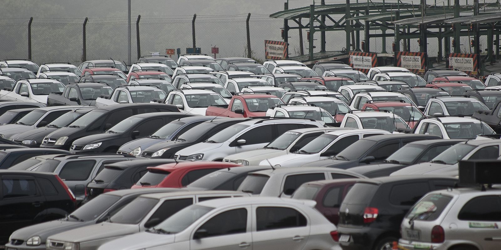 Fenabrave prevê crescimento de 3% para automóveis e comerciais leves 